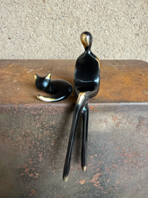 Load image into Gallery viewer, Little Lady- single female figurine with cat