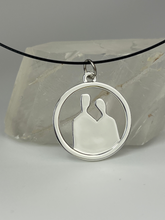 Load image into Gallery viewer, YCD Silhouette couple pendants
